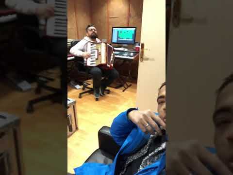 Müzik yönetmeni Mehmet Çelikbilek aranjör Göksel Kamçı studio Mert aranje yiarası akordeon