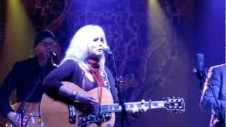 Emmylou Harris &amp; Her Red Dirt Boys - Evangeline and Leaving Louisiana In The Broad Daylight