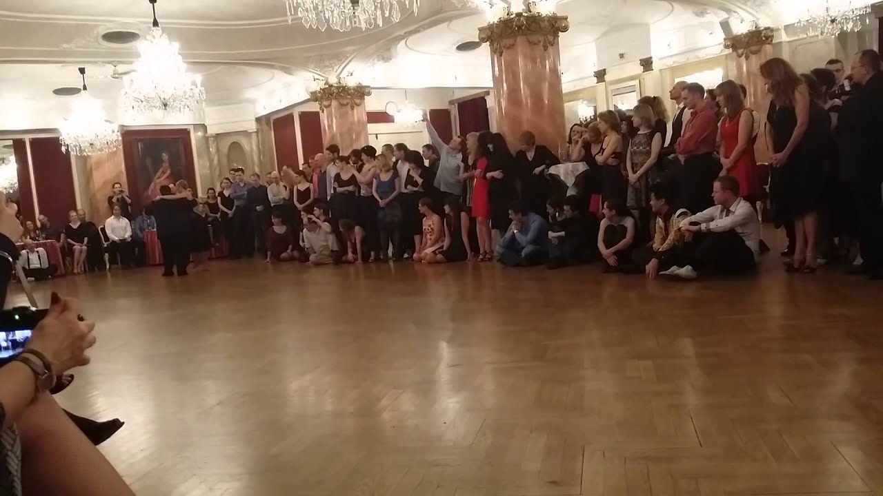 show Alejandra Mantiňan a Aoniken Quiroga