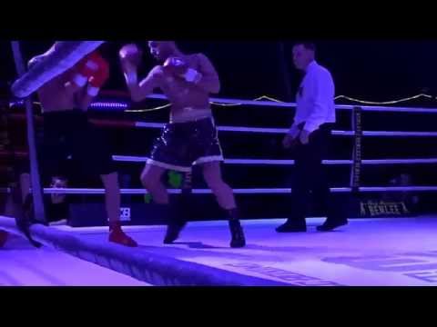 MAH01035 Nico Venetis vs Erik Vondrasek R1