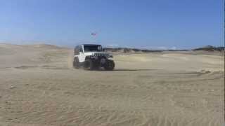 preview picture of video 'Jeep in Pismo/Oceano dunes'