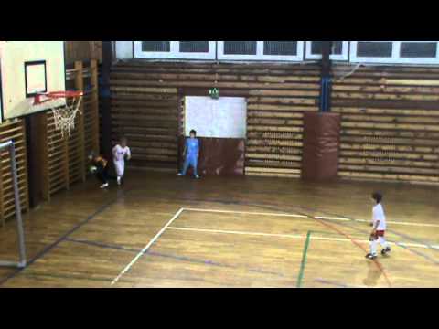 1.TJ PRAGA PRAHA-Viktoria Žižkov (2004)  9:0   (Novovysočanská,5.2.2012)