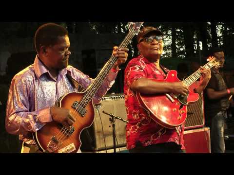 Conjunta Angola 70 - 5 - LIVE at Afrikafestival Hertme 2012