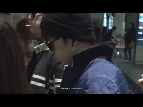 [FANCAM] 20130418 인천공항 입국 우영