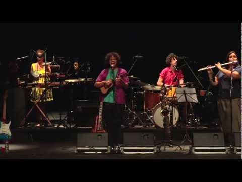 Graveola - Desdenha (DVD Ao Vivo no Palácio das Artes)