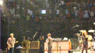 Pearl Jam breaks into Stones&#39; Beast of Burden during Yellow Ledbetter Outro