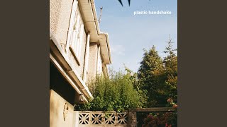 Download lagu plastic handshake mp3
