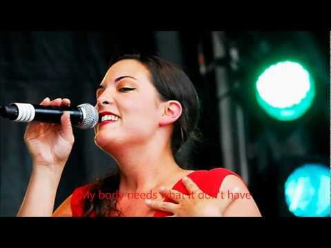 Caro Emerald-I know that he's mine LYRICS ON THE SCREEN