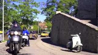 preview picture of video '2^ raduno Collevalenza Vespe, Moto e Auto Storiche 2012'