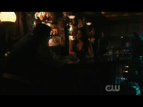 Riverdale episode 4.02 - Veronica confronts Reggie. Sees his black-eye and tells Archie