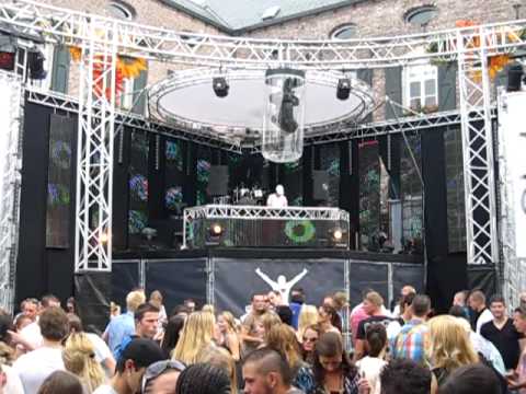 Daniel Bovie & Roy Rox - Castle of Love 22-08-2010 (3/3)