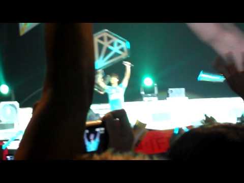 [FANCAM] 110910 SHINee World Concert @ Singapore (7)
