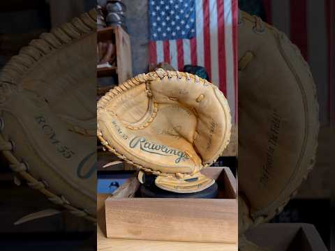 Mike Piazza Rawlings RCM55 (Click Here for Glove Details) #dodgers #mets #baseballglove #mlb