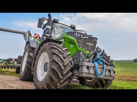 Biggest FENDT tractor | FENDT 1050 | Kaweco slurry tanker | Slurry injection