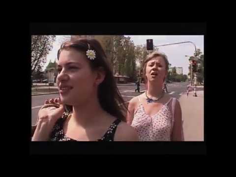 Mało upalne lato  2004 Polska (1h 25min)