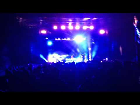 Unbelievable drop by Tiesto at Midwest Music Festival 2011