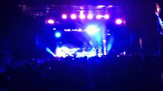 Unbelievable drop by Tiesto at Midwest Music Festival 2011