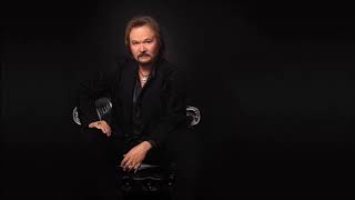 Travis Tritt - I Wish I Could Go Back Home [WARNING: REAL COUNTRY]
