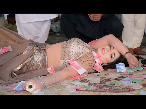 Hik Banda Pasand Aa Gya Ay, Mehak Malik, Wedding Dance Show Shaheen Studio