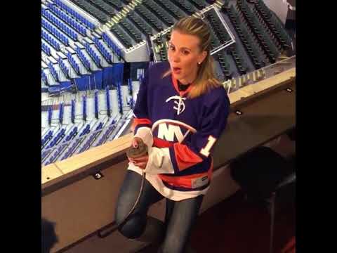 New York Islanders Horn Button