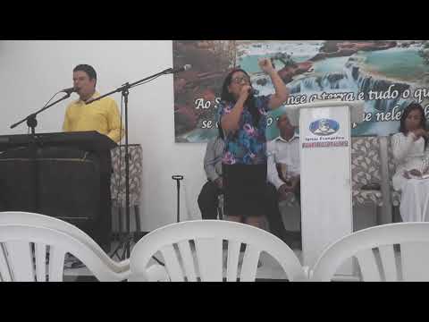 Círculo de oração cantor Jessé e sua mãe louvando ao Senhor