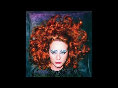 Nalyssa Green - Έλα Πιο Κοντά (Official Audio)