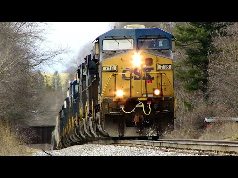 Massive CSX Freight Train Power Climbs Steep Grade in Notch-8!
