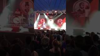 Maggie Rogers, Colour Song and Split Stones..... Live @ Latitude 2017