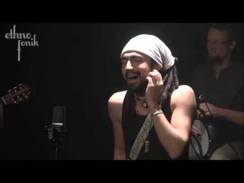 Passage Djmawi Africa ( Ahmed Djamil Ghouli & Fethi Nadjem) à ethnofonik 2014