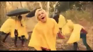 R5 - Smile (official video)