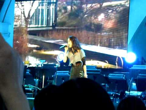 2011 KMF Baek Ji Young - One Women