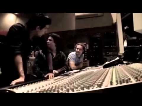 David Bisbal Sube la Mano y Grita Gol Eurocopa 2012!! VIDEO OFICIAL