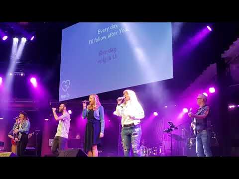 Basis cc - Hillsong - Everyday