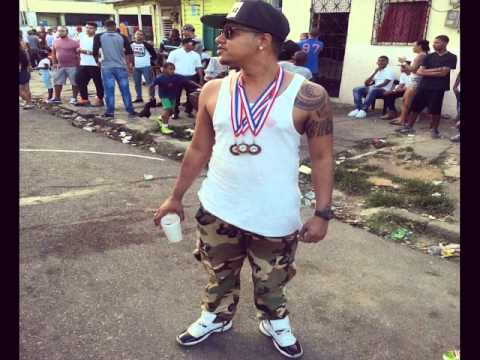 Bulova Family ft  Peiker - Voy a LLegar ( Desahogo )