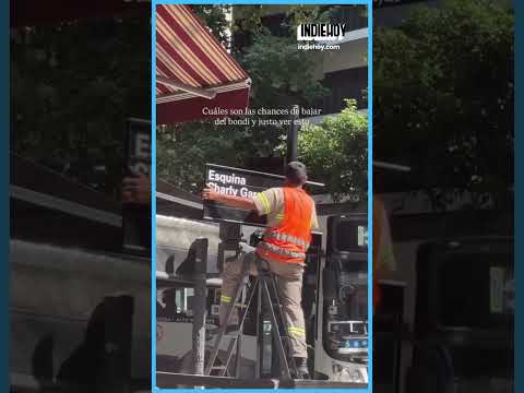 La Esquina Charly García Buenos Aires en Av. Coronel Díaz y Av. Santa Fe