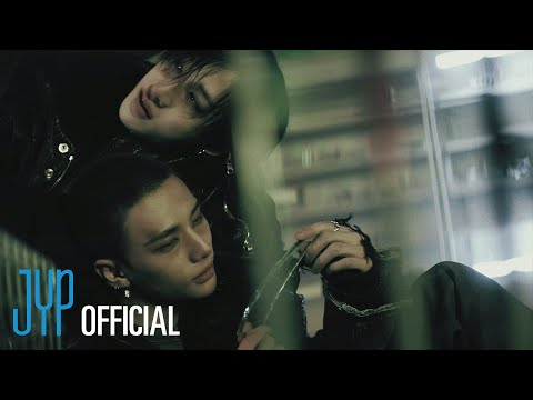 Stray Kids \Mixtape : dominATE\ UNVEIL : TRACK \ESCAPE (Bang Chan & Hyunjin)\