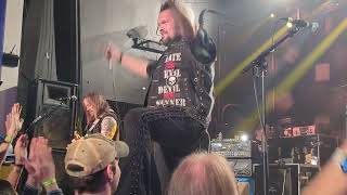 Lillian Axe - True Believer - Live