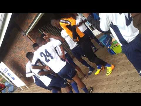 Nobody wanna see us together