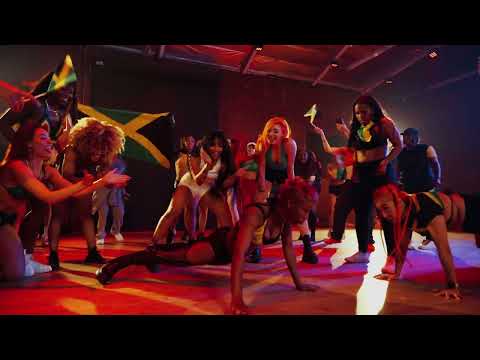 Shenseea – Curious (Official Dance Video)