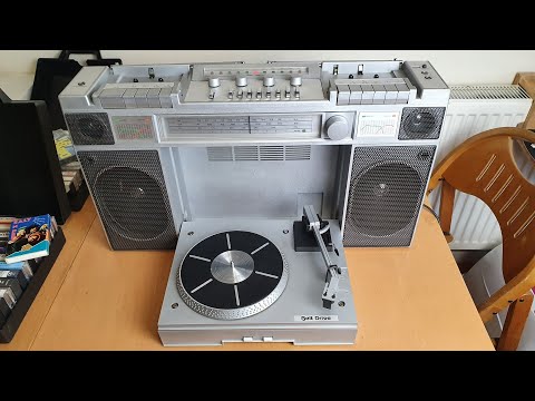 Amstrad 8060 Boombox with built in Record Player (1982)