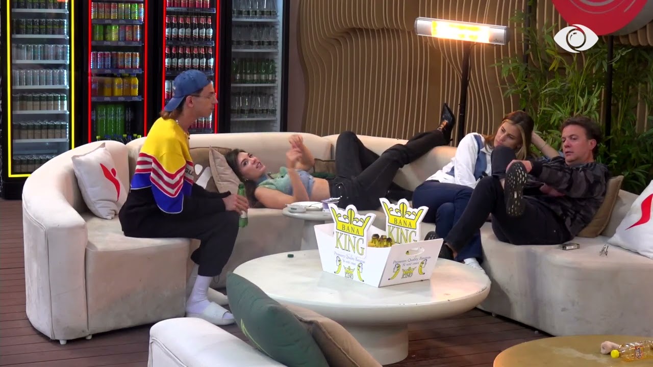 “Mbylle gojën e qelbur dhe të pistë që ke…”/ Vserlo debaton me Olën: S’e ka për detyrë Danja…