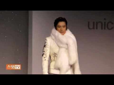 2010.11.19 Andre Kim Tribute Fashion Show clip 2