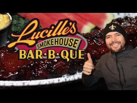 O derretimento de carne de porco desfiada no Lucilles BBQ é uma bomba
