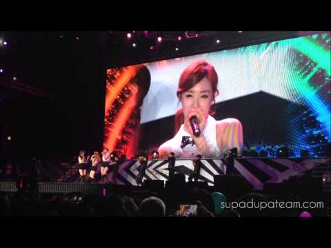 [FANCAM] 121125 SMTOWN in Bangkok SNSD-TTS - Twinkle