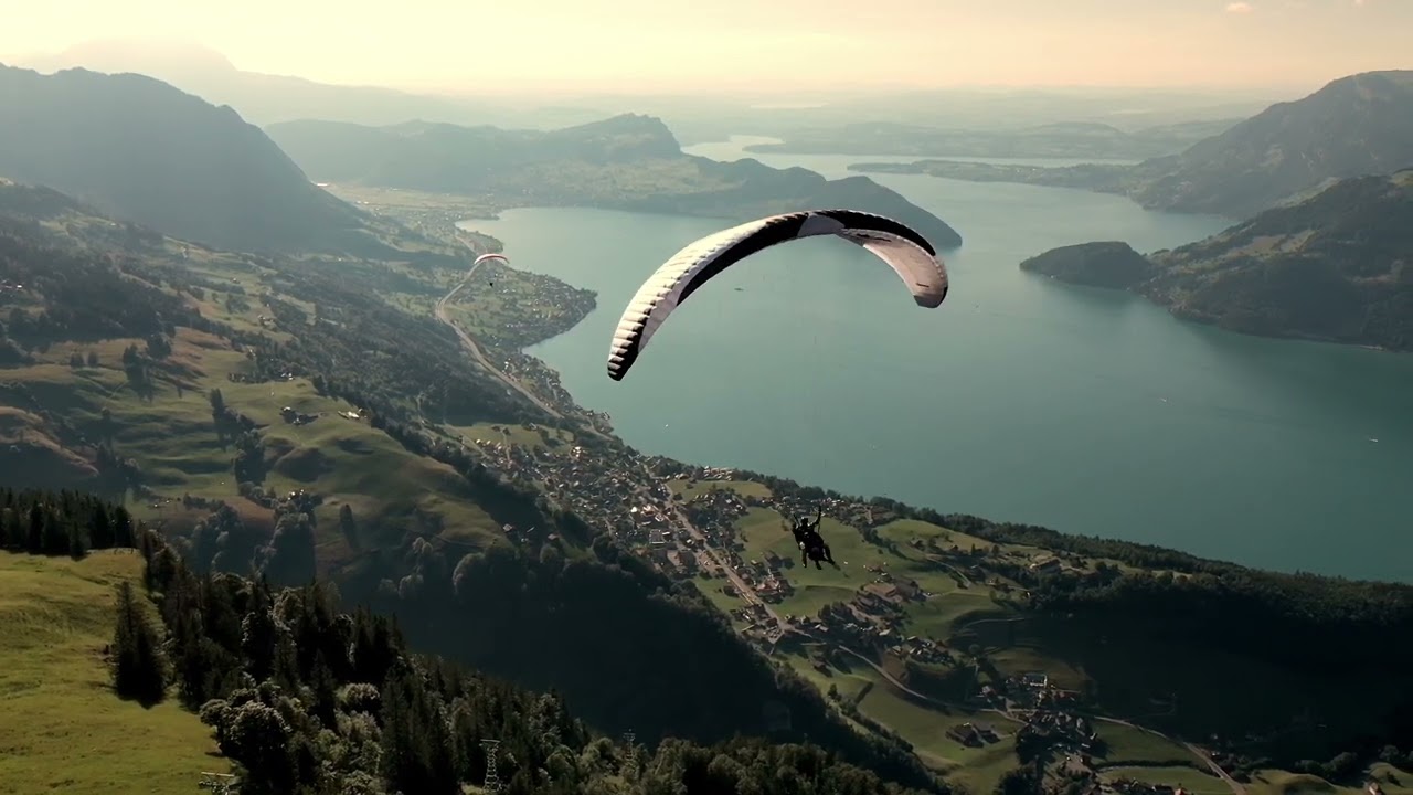 Soar on the thrill of paragliding above the stunningly picturesque Lake Lucerne.