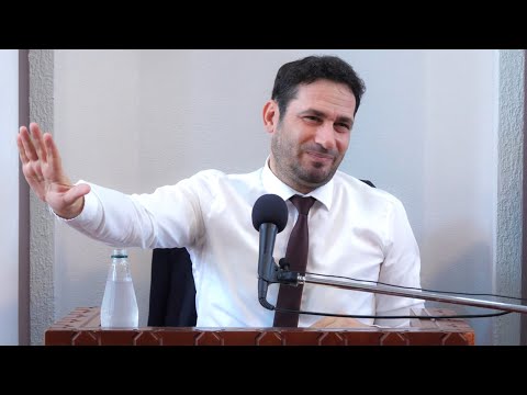 I drejte, i sinqerte, vepermire. Ky ishte Muhamedi a.s perpara Profetcise. Elvis Naçi