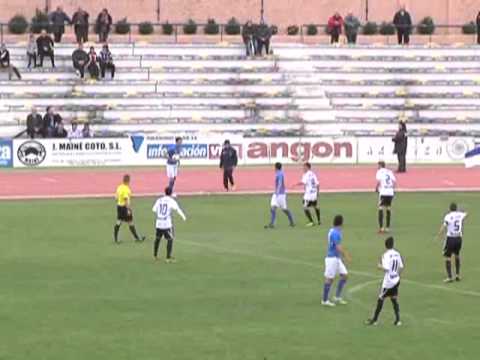 Iván Guerrero renueva una temporada más con el San Fernando TELEISLA