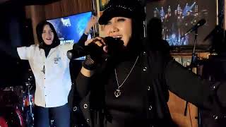 Download lagu Menolak Tua nih si Teteh 😁😍🥰🙏🔥👏👍| Live | Bianglala By Mel Shandy Feat CIRCLE Band Malang mp3 Download lagu Menolak Tua nih si Teteh 😁😍🥰🙏🔥👏👍| Live | Bianglala By Mel Shandy Feat CIRCLE Band Malang mp3