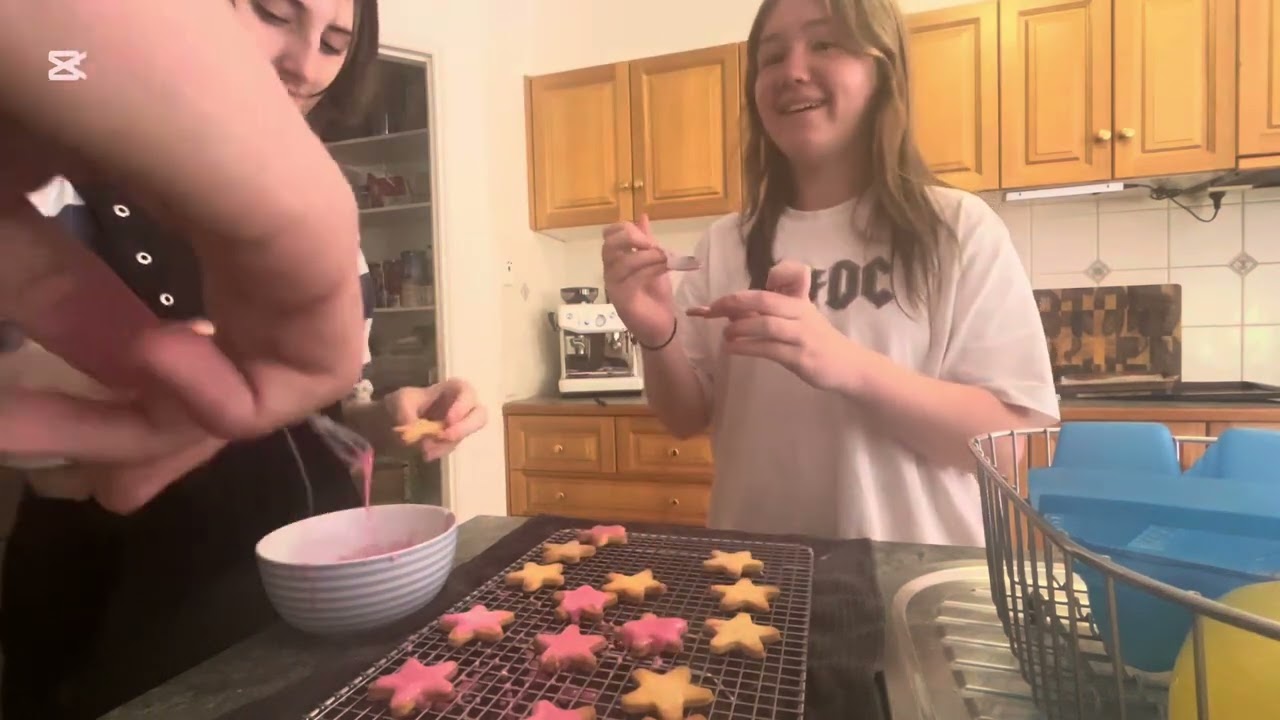 3 queers ice cookies