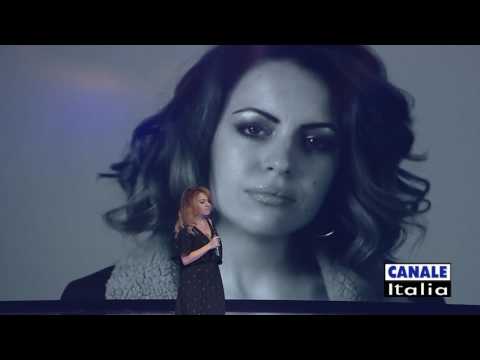 Claudia Megrè "Le ragazze fanno grandi sogni" | Cantando Ballando (HD)